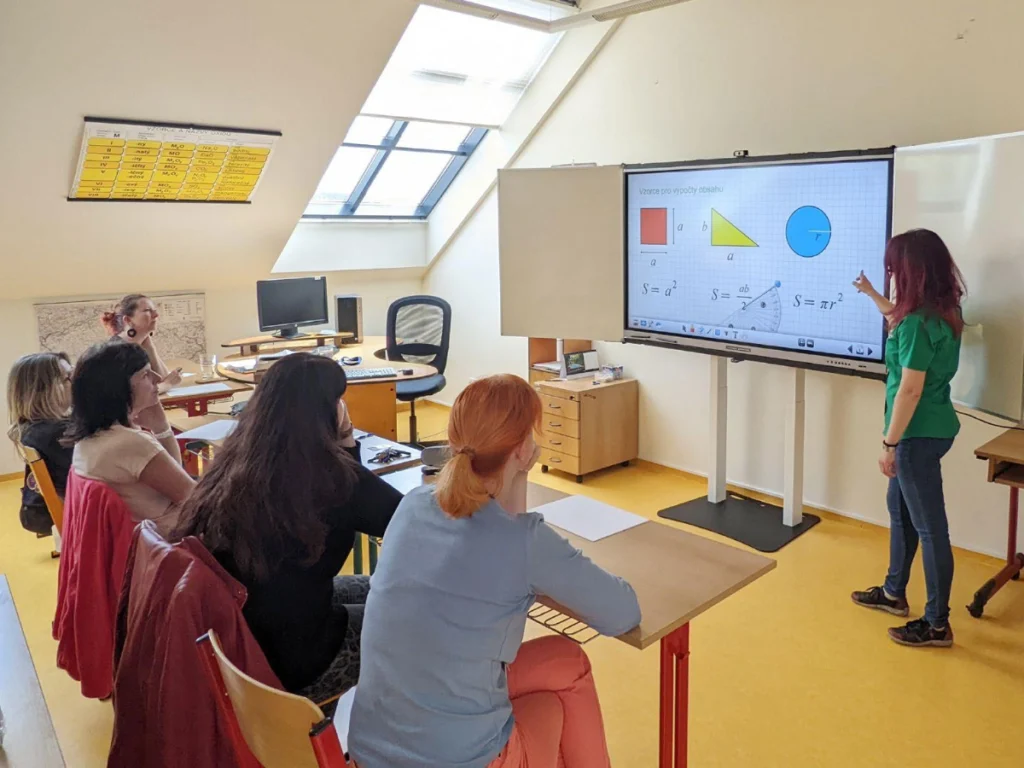 RPV PV interaktivní tabule, digitální vzdělávání, podpora pedagogů